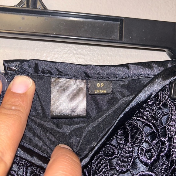 Navy crochet lace overlay skirt; dressy satin lined - Picture 5 of 8